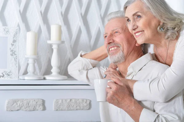 Nahaufnahme Porträt Eines Glücklichen Seniorenpaares Hause — Stockfoto