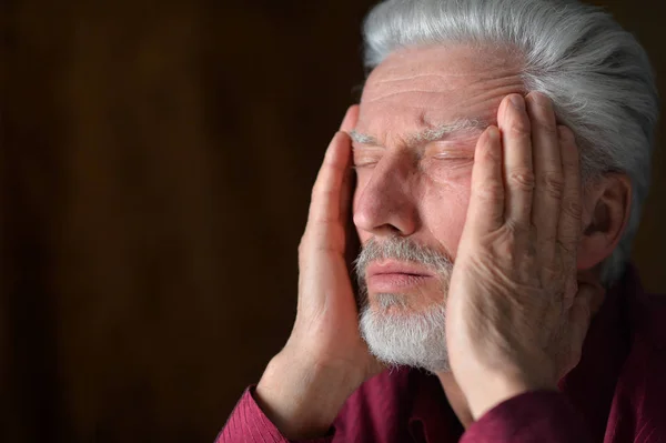 Ritratto Uomo Anziano Triste Con Mal Testa — Foto Stock