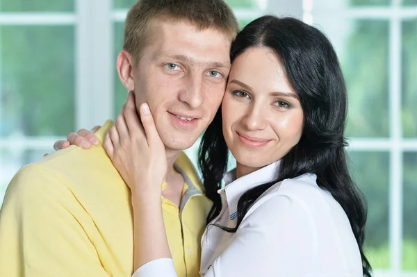 Portrait Pretty Couple Posing Home — Stock Photo, Image