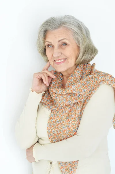 Portret Van Mooie Senior Vrouw Poseren Geïsoleerd Witte Achtergrond — Stockfoto