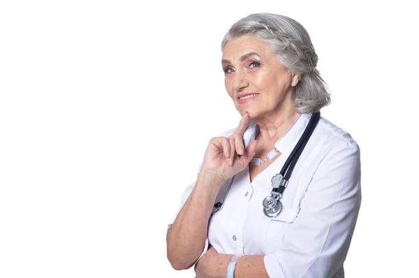 Glücklich Oberarzt Posiert Auf Weißem Hintergrund — Stockfoto