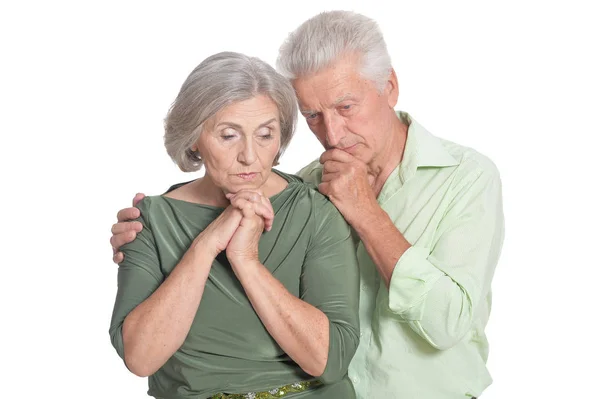 Portret Van Triest Senior Paar Geïsoleerd Witte Achtergrond — Stockfoto