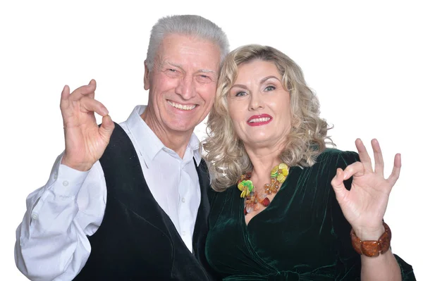 Portret Van Gelukkige Senior Paar Toont Geïsoleerd Witte Achtergrond — Stockfoto