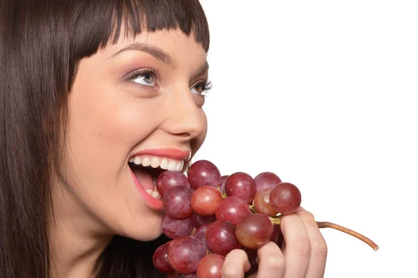 Portret Van Jonge Vrouw Poseren Met Druiven Geïsoleerd Witte Achtergrond — Stockfoto