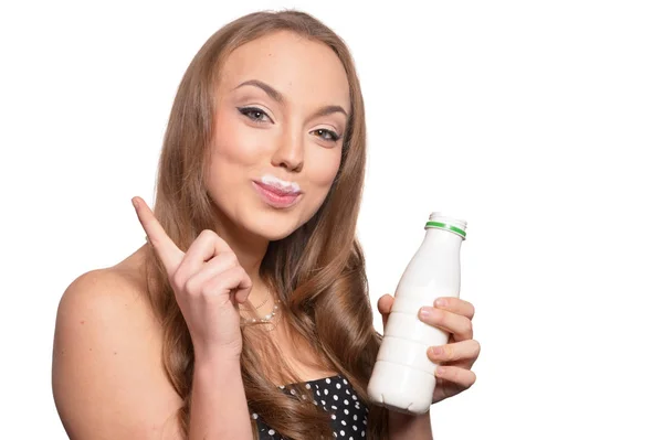 Retrato Una Hermosa Joven Con Leche Aislada Sobre Fondo Blanco — Foto de Stock