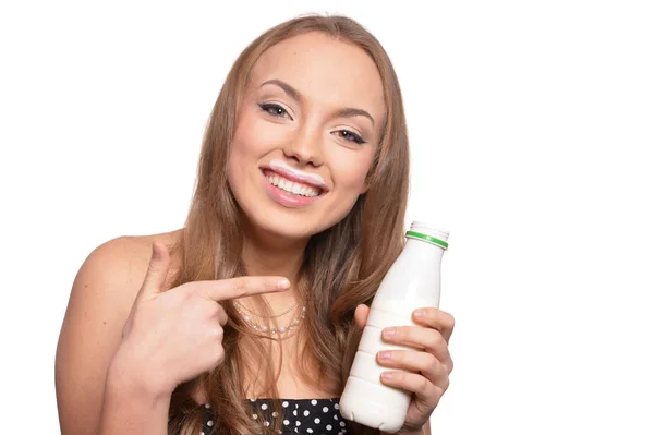 Retrato Una Hermosa Joven Con Leche Aislada Sobre Fondo Blanco — Foto de Stock