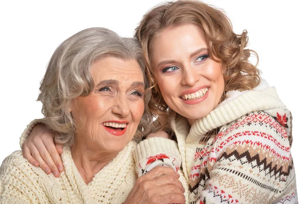 Ritratto Donna Anziana Triste Con Figlia Isolata Bianco — Foto Stock
