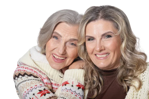 Retrato Belas Mulheres Idosas Isoladas Fundo Branco — Fotografia de Stock