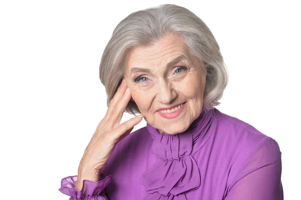 Portret Van Gelukkige Senior Vrouw Poseren Tegen Witte Achtergrond — Stockfoto