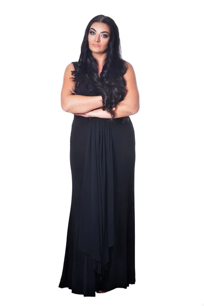 Beyaz Izole Siyah Elbise Giyen Güzel Kadın Portresi — Stok fotoğraf