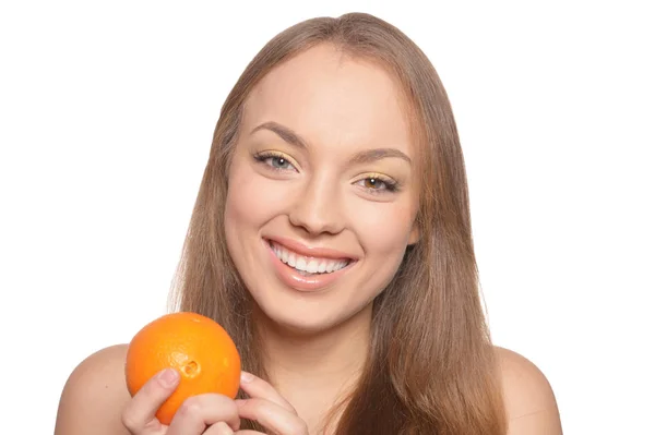 Портрет Молодой Женщины Позирующей Оранжевым Белом Фоне — стоковое фото