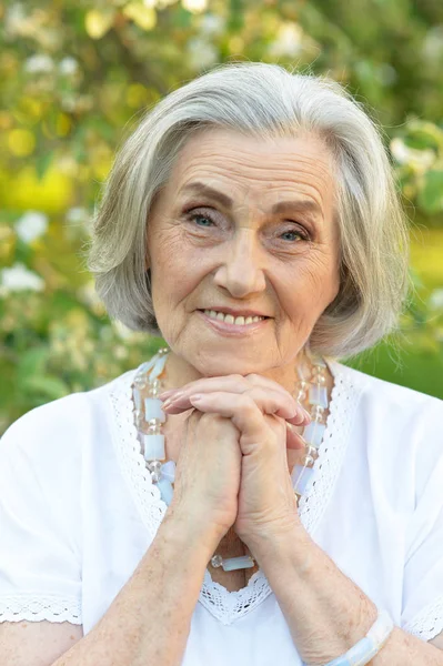 Senior Beautiful Woman Spring Park — Stock Photo, Image