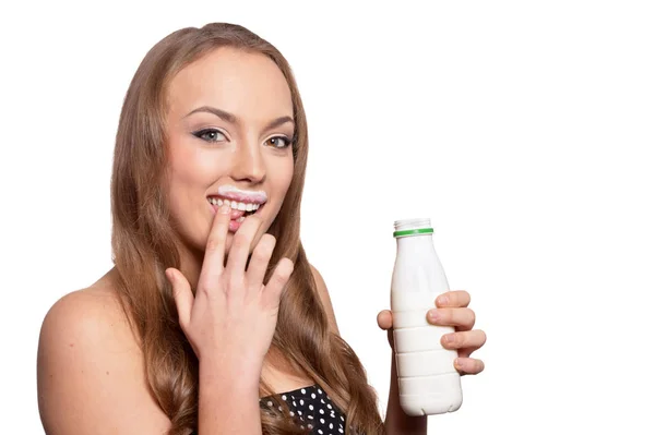 Porträt Einer Schönen Jungen Frau Mit Milch Isoliert Auf Weißem — Stockfoto