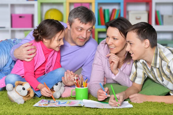 Big family drawing pictures — Stock Photo, Image