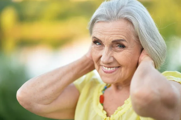 Happy Senior Beautiful Woman Lake — Stock Photo, Image