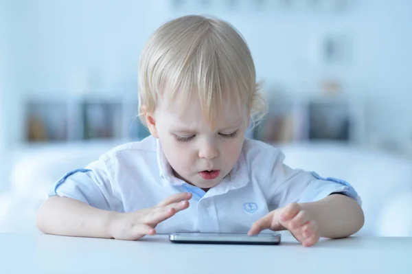 Boy Smartphone Playing Game Home — Stock Photo, Image