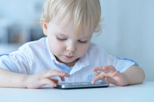 Boy Smartphone Playing Game Home — Stock Photo, Image