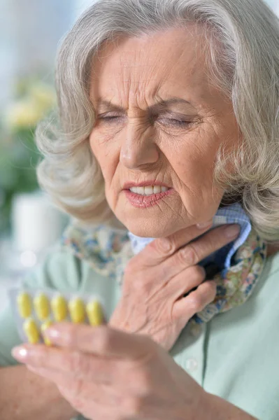 Doente Senior Woman — Fotografia de Stock