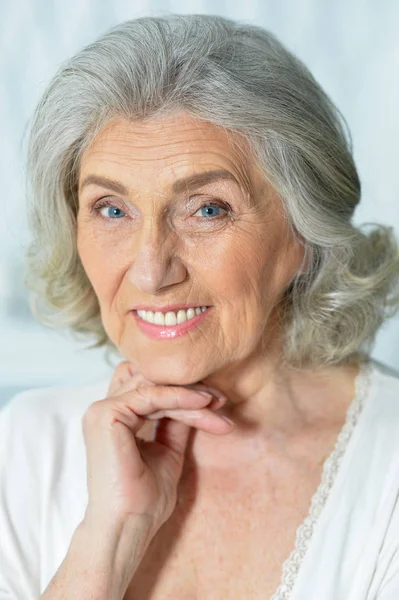 Close Portrait Beautiful Smiling Senior Woman — Stock Photo, Image