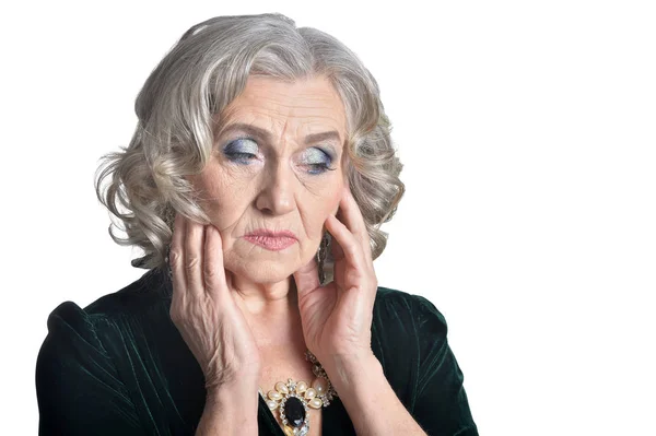 Triste Donna Anziana Posa Isolata Sfondo Bianco — Foto Stock