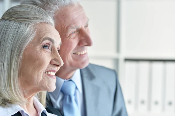 Old Business People Office Posing — Stock Photo, Image