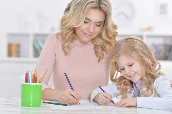 Little Cute Girl Mother Drawing Table Home — Stock Photo, Image