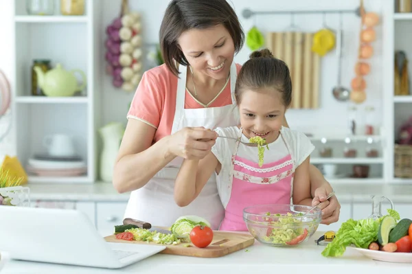 Cute Little Girl Her Mother Cooking Together Kitchen Table — Stock Photo, Image