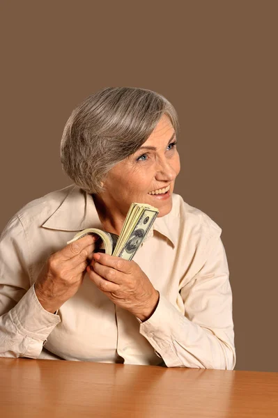 Feliz Anciana Con Dólares — Foto de Stock