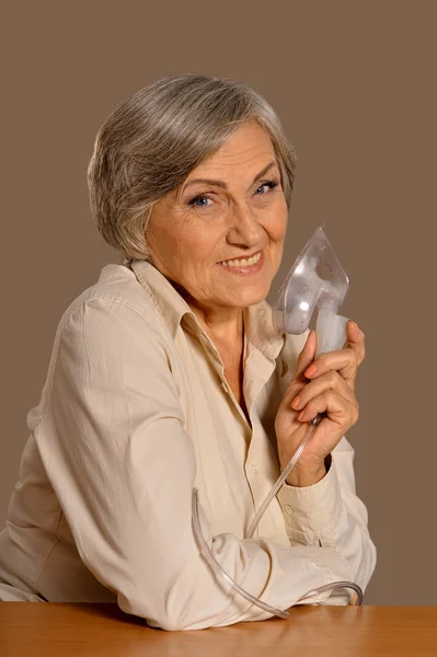 Portrét Starší Ženy Chřipkou Inhalace — Stock fotografie