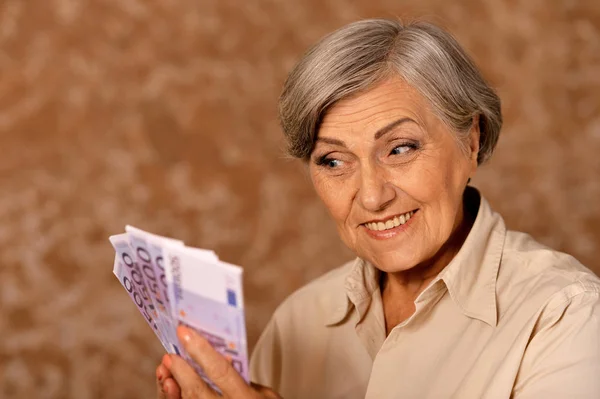 Mulher Idosa Feliz Com Euros — Fotografia de Stock