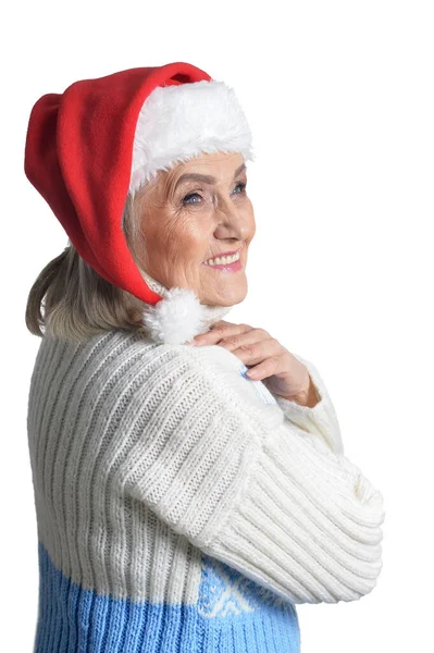 Ευτυχισμένη Ηλικιωμένη Γυναίκα Σάντα Καπέλο Θέτουν Απομονωμένη Λευκό Φόντο — Φωτογραφία Αρχείου