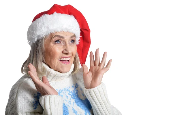Portrait Sourire Heureuse Femme Âgée Dans Chapeau Père Noël Posant — Photo