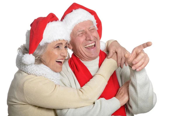 Porträt Eines Glücklichen Seniorehepaares Mit Weihnachtsmützen Die Isoliert Auf Weißem — Stockfoto