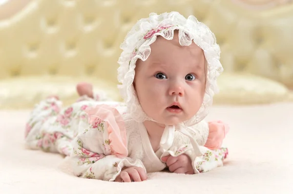 Bonito Pequena Menina Cama — Fotografia de Stock