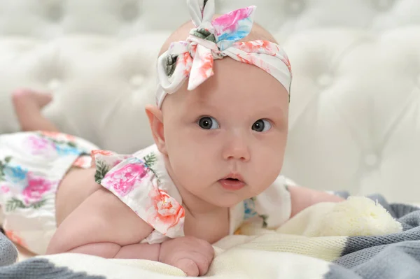 Bonito Pequena Menina Cama — Fotografia de Stock