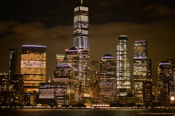 Nova York Skyline Cidade Com Edifícios Iluminados Hora Noite Azul — Fotografia de Stock
