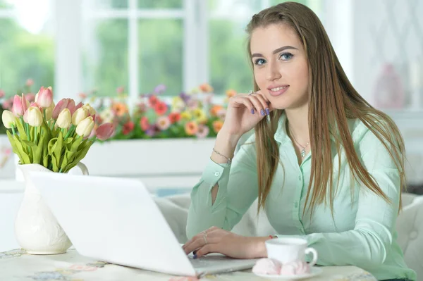 Portrait Businesswoman Working Office Laptop — Stock Photo, Image