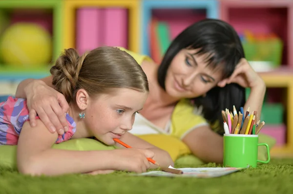 Happy Girl Mother Drawing Home — Stock Photo, Image