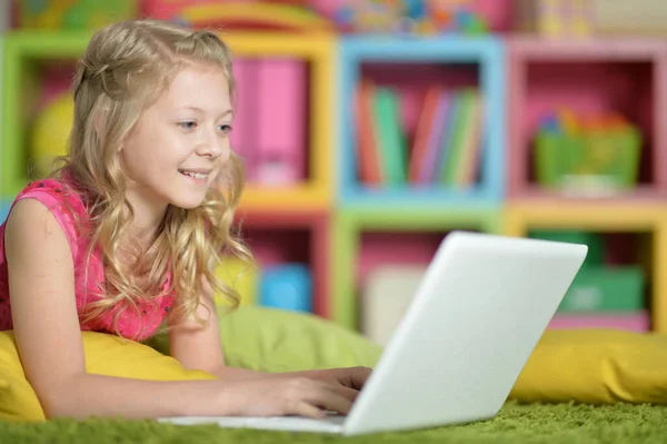 Cute Girl Laptop Home — Stock Photo, Image