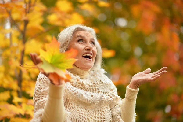 Happy Senior Beautiful Woman Autumn Park — Stock Photo, Image