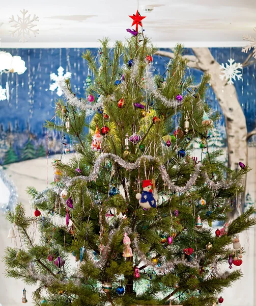Decorated Christmas tree. — Stock Photo, Image