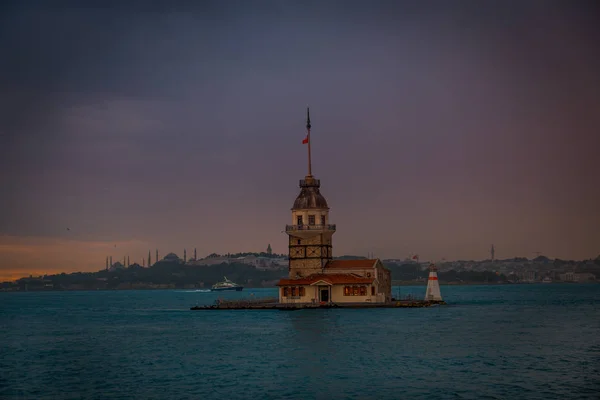 Maiden Tower Lugar Histórico Mais Visitado Istambul — Fotografia de Stock