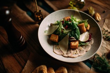 Moğol gıda salat ile geleneksel