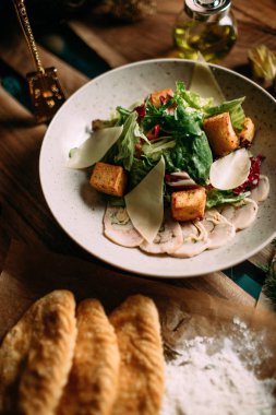 Moğol gıda salat ile geleneksel