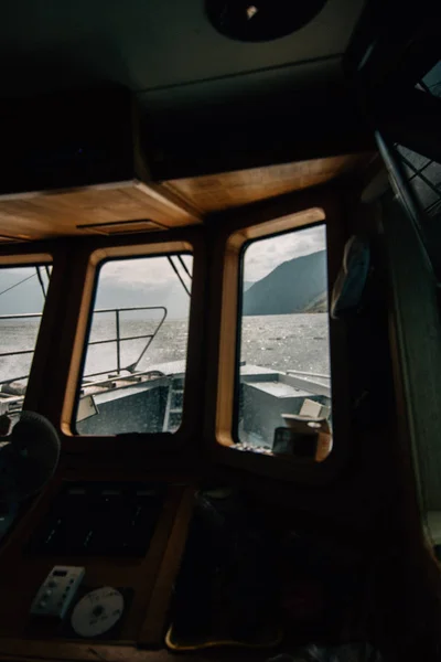 Πλοίο Στη Λίμνη Βαϊκάλη — Φωτογραφία Αρχείου