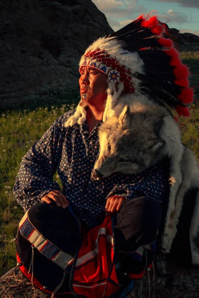 Native American Man Sunset Outdoor Steppe — Stock Photo, Image