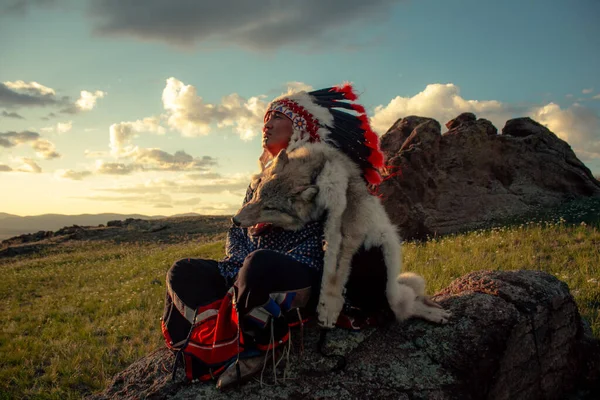 Indianer Bei Sonnenuntergang Der Steppe — Stockfoto