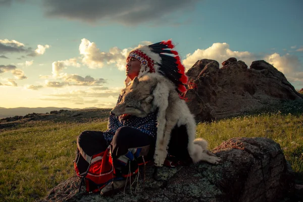 Indianer Bei Sonnenuntergang Der Steppe — Stockfoto
