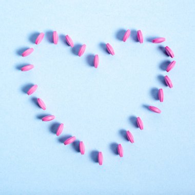 Pembe yuvarlak kalp şeklinde ziyafet tablet 