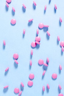 Pembe yuvarlak hapları 